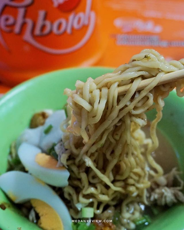 Mie Ayam Akong & Acim Jalan Perniagaan Medan