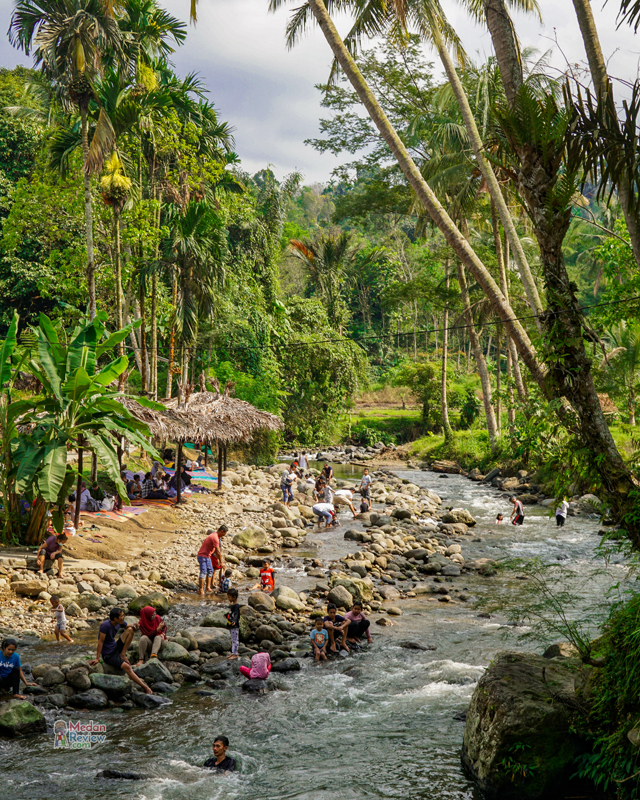 Aliran Sungai di Juma Lau