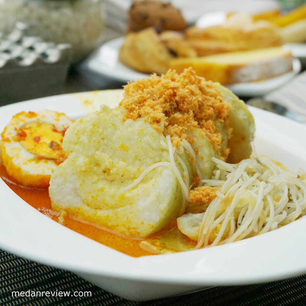 Lontong Khas Grand Aston City Hall Medan